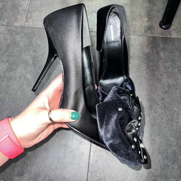 BALENCIAGA velvet bow heels - Picture 2 of 4